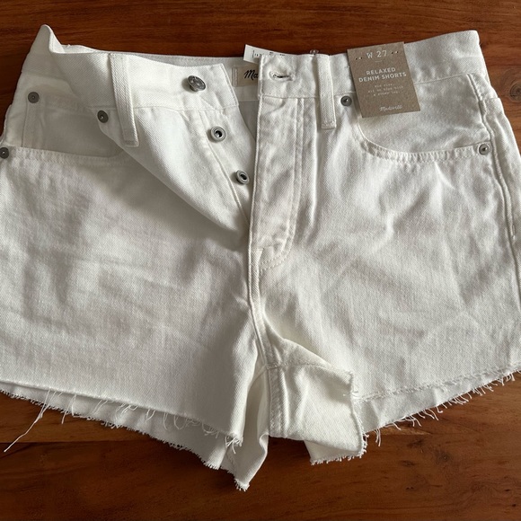 MADEWELL White Relaxed Denim Shorts - Picture 2 of 3